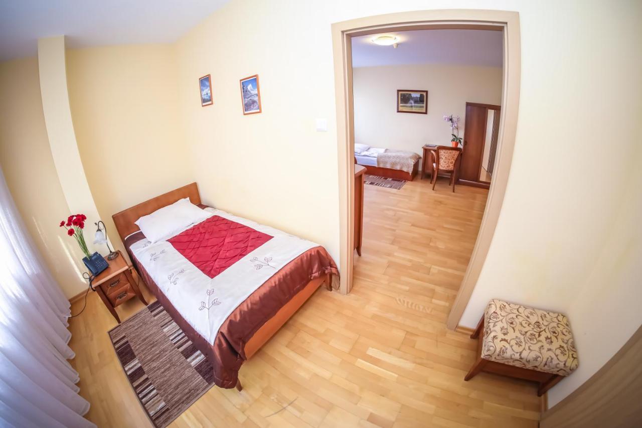 Hotel Uniwersytecki Stary Toruń Eksteriør billede