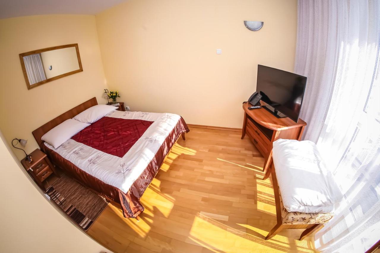 Hotel Uniwersytecki Stary Toruń Eksteriør billede